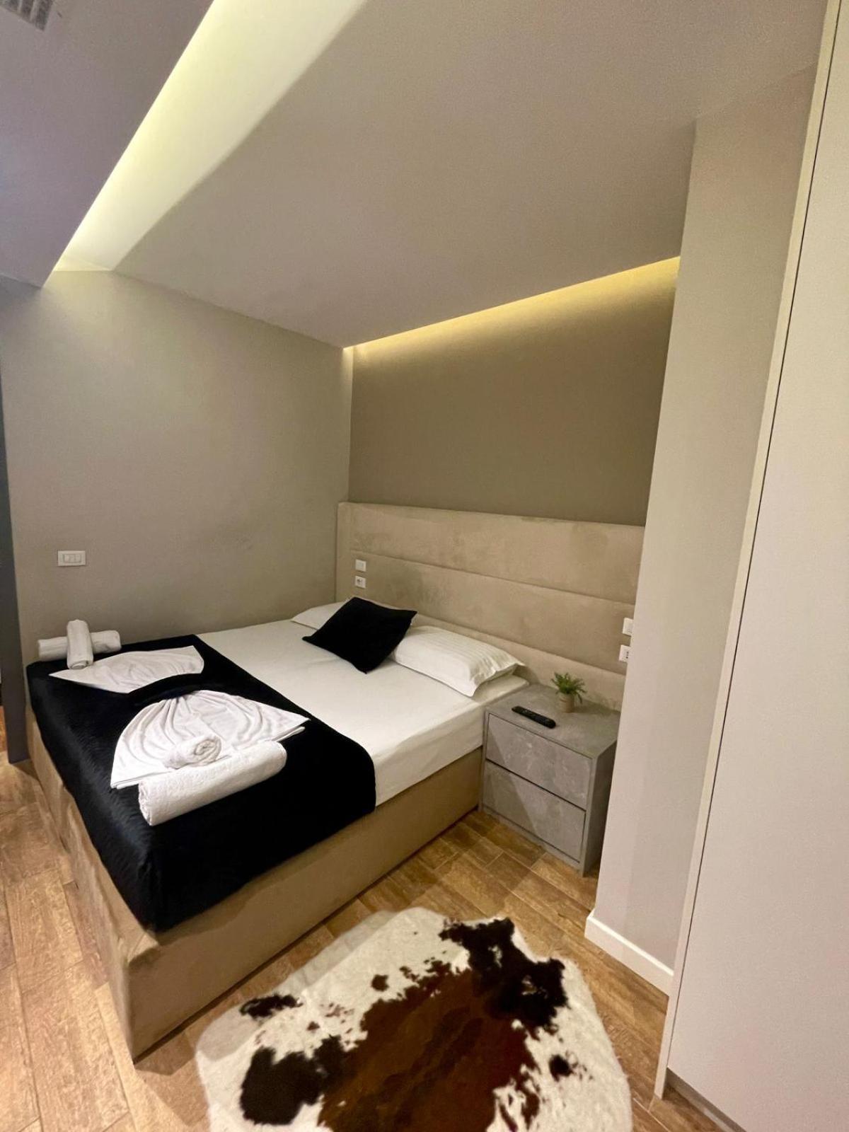 Premium City Studio & Suite Tirana Exteriör bild