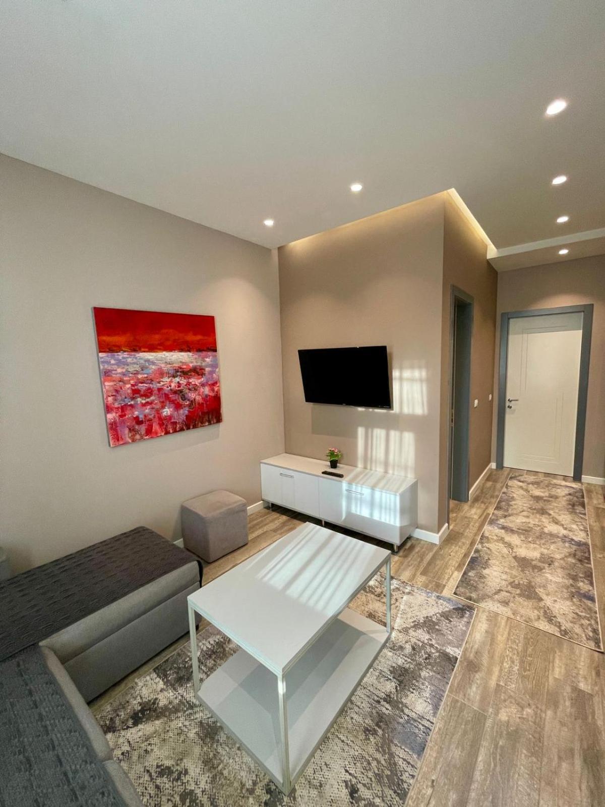Premium City Studio & Suite Tirana Exteriör bild